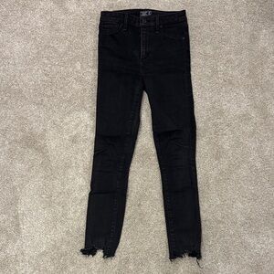 A&F Simone High Rise Ankle Women's Black Distressed Jeans